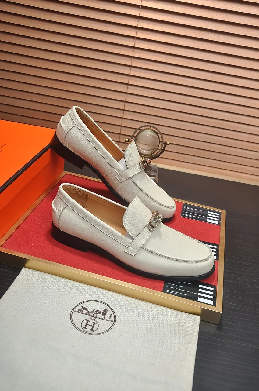 Men's shoes💰540💶[HERMES] (cowhide lining)🍀Italian top luxury🍀He does not pursue novel styles and gorgeous colors, but attracts the favor of successful men with his flawless, elegant and classic style. Formal leather shoes This very comfortable, simple and stable style allows you to easily match any style! The pattern is absolutely 1:1 refined from the original case, and we strive for excellence in materials, imported cowhide + cowhide lining💪💪💪extraordinary texture👍! .Code number: 38-45 (45 customized)